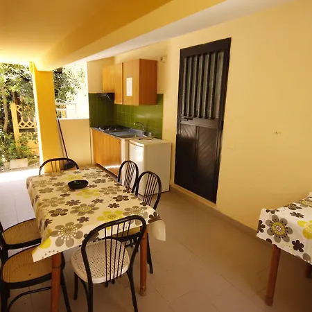 Baia Calenella Hotel 2*